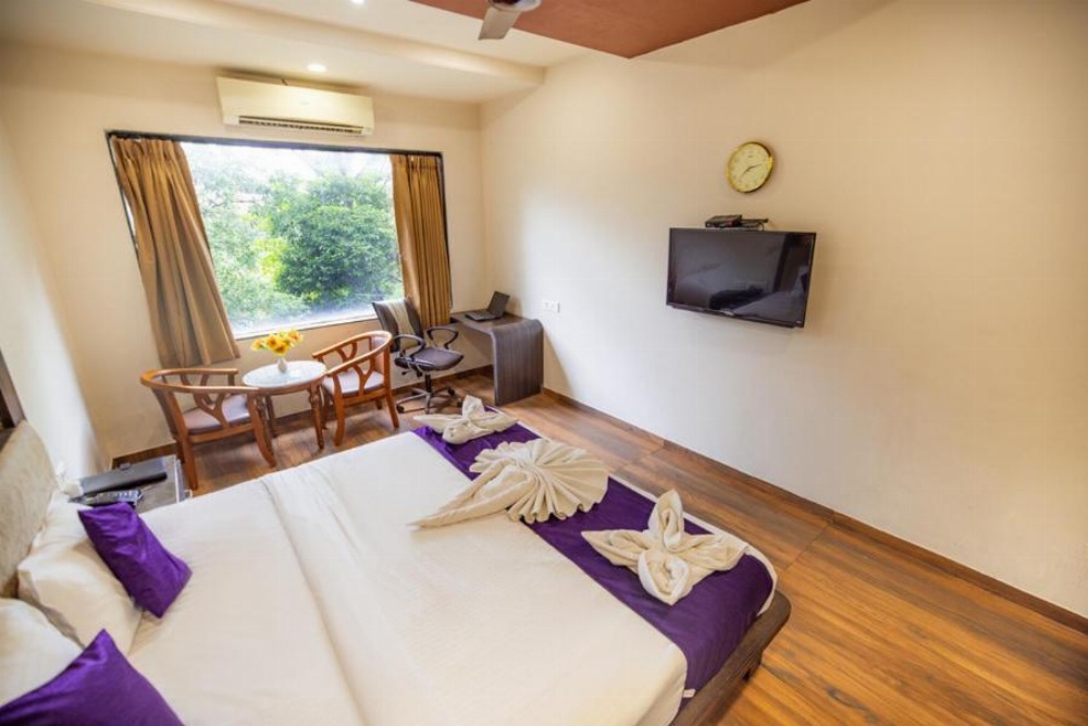 Room image 3