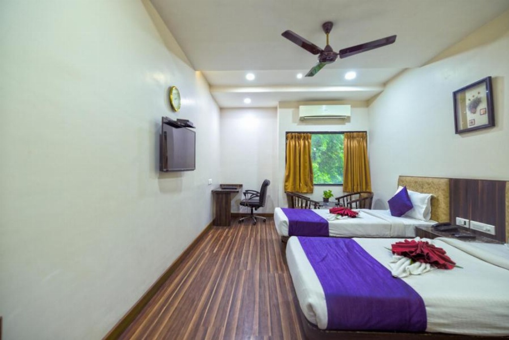 Room image 5
